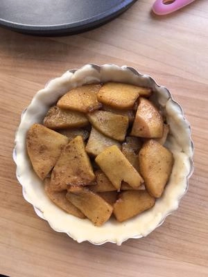 How to make a modified version of "Apple Pie" Step 9