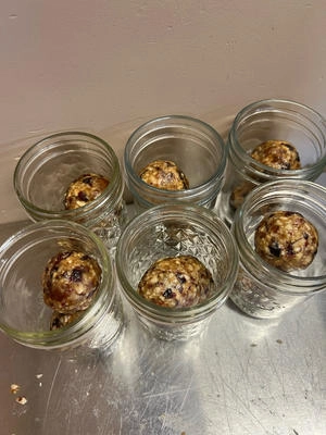 How to Make Energy Balls Step 9 ===SEPARATOR=== ===SEPARATOR=== Energy Balls Recipe