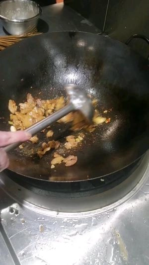 Stir Fried Pork with Chili Peppers Step 5