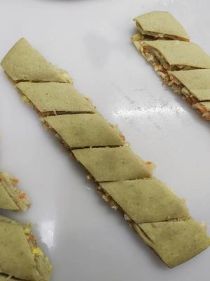 How to Make Thistle Squeak Boxes Step 5