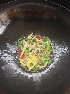 Stir Fried Chives with Thousand Sheets Step 4