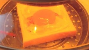 How to Make Sunny Side Up Cheese Toast Step 7