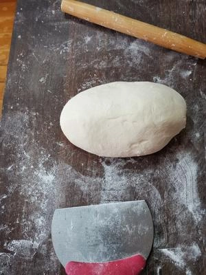 How to Make Steamed Dumplings with Fresh Shrimp and Chives Step 4