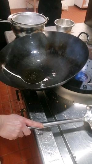 Stir Fried Pork with Chili Peppers Step 3