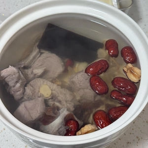 How to make Colla Corii Asini Lean Pork Soup for tonifying Blood and Qi Step 3