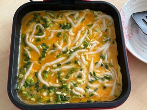 How to Make Scrambled Eggs with Silver Fish in Office Baking Pan Step 5