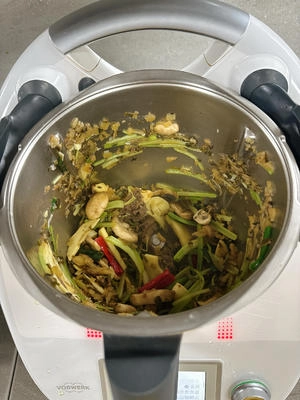 Stir-Fried Beef Tenderloin with Snow Vegetables and Spring Bamboo Shoots (Cuisinart Version) Step 9