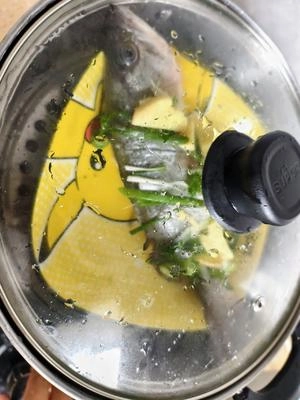 Eat fish, eat sea bass! How to Steam Sea Bass Step 2