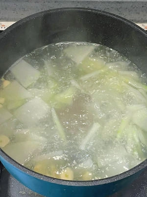 How to Make Winter Melon Beef Balls Soup Step 2