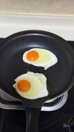 How to Make Cabbage, Tofu and Egg Soup Step 1