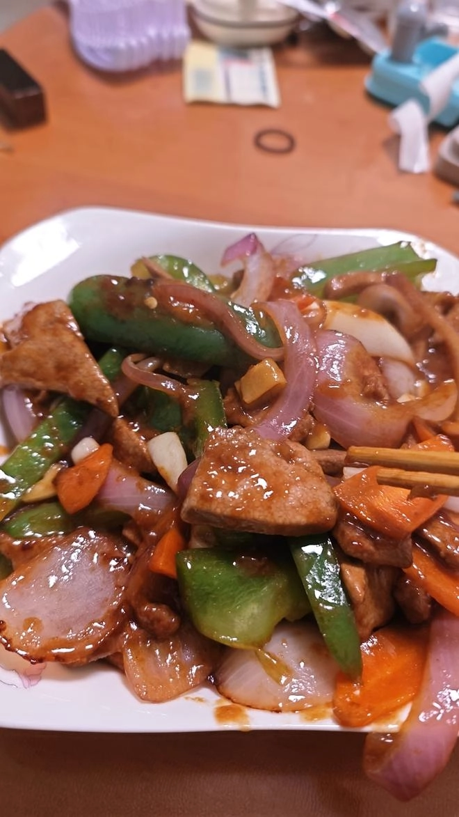 Close-up of Stir Fried Tender Pork Liver