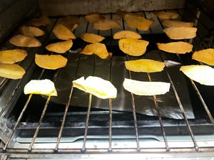 How to Make Dried Apples Step 3