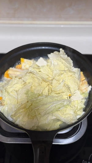 How to Make Cabbage, Tofu and Egg Soup Step 5