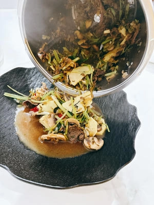 Stir Fried Beef Tenderloin with Snow Vegetables and Spring Bamboo Shoots (Cuisinart Version) Step 11