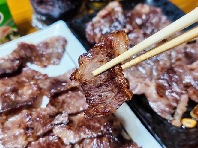 Close-up of Pan-fried Beef Slices