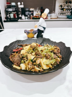 How to Make Stir-Fried Beef Tenderloin with Snow Vegetables and Spring Bamboo Shoots (Cuisinart Version) Step 13