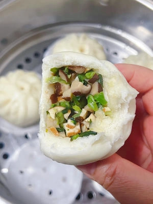 How to Make Mushroom and Vegetable Buns Step 14